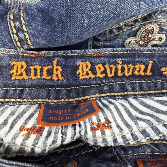 Rock Revival Jeans Women's 27 (4) Blue Celinda Low Rise Straight Blingy EUC - Picture 8 of 16